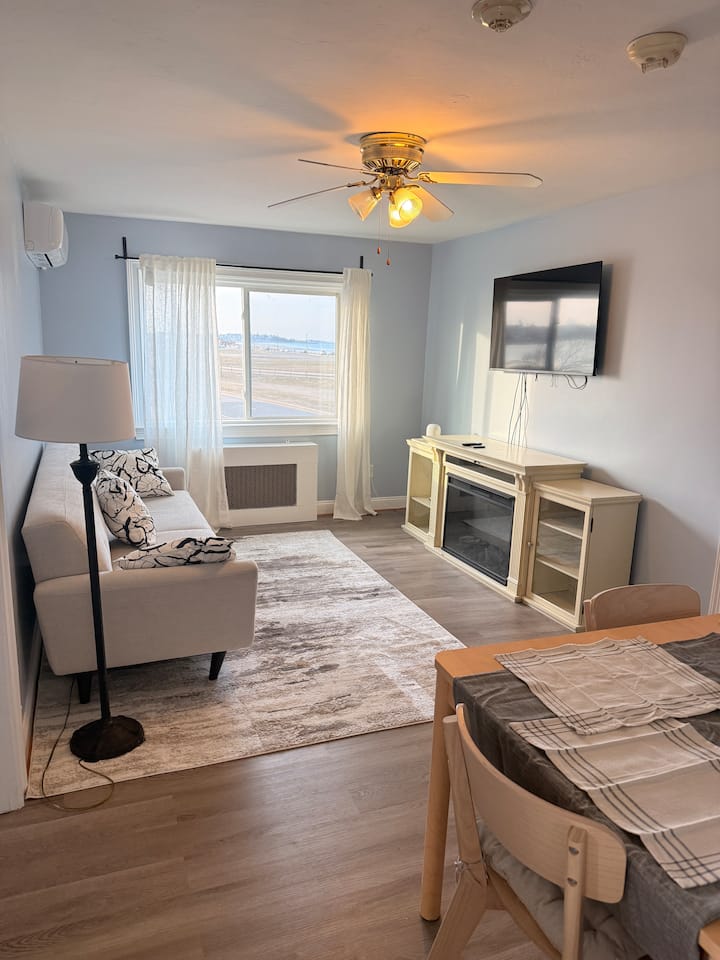 Ocean View Cozy Stay 4 - Nantasket Beach, MA