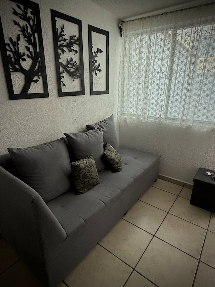 Casita Cómoda Y Cálida Ideal Para Descanso - Celaya