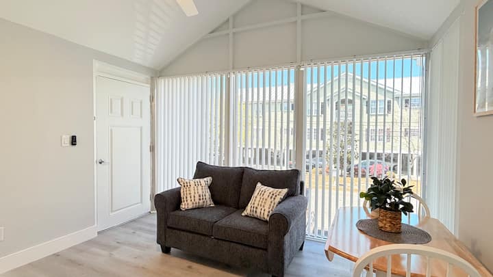 Sun-joy Suite #3, Central Mb | 5 Min Walk To Beach - Myrtle Beach