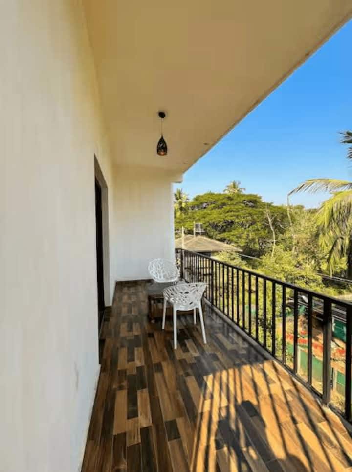 Balcony image 15