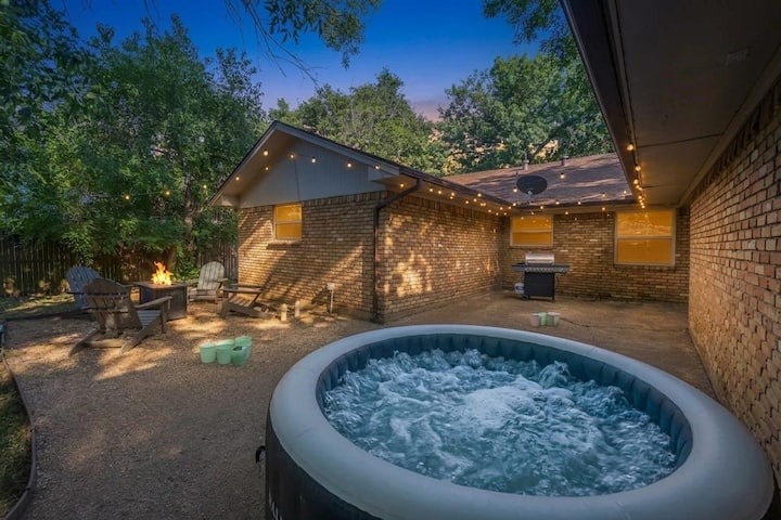 Fifa World Cup Backyard Retreat - Dallas, TX