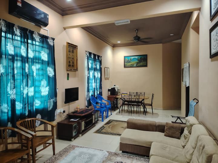 Rafmaz Homestay Yong Peng - 永平