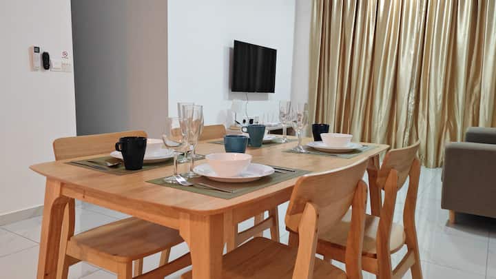 New Urban Home | Pool Long Stay Friendly - Penang