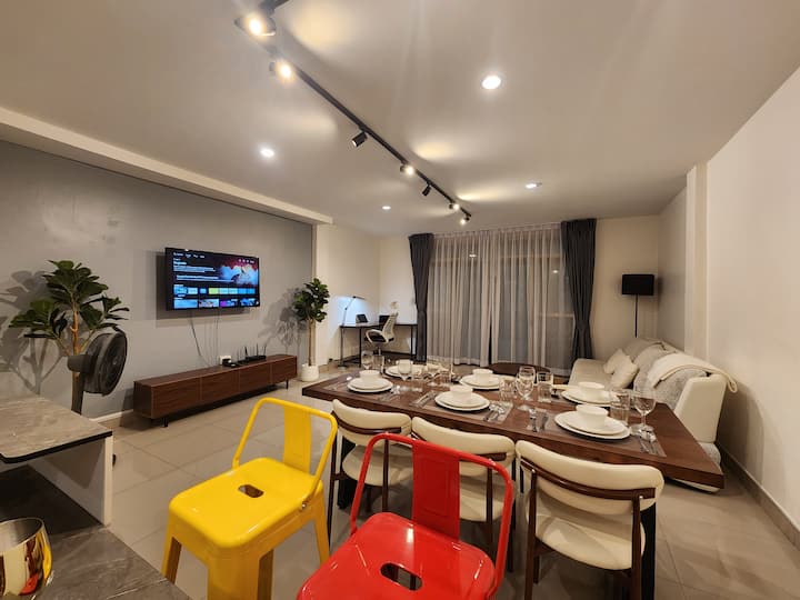 Wealth House 3br Walkable To Walking St.&beach - Pattaya City