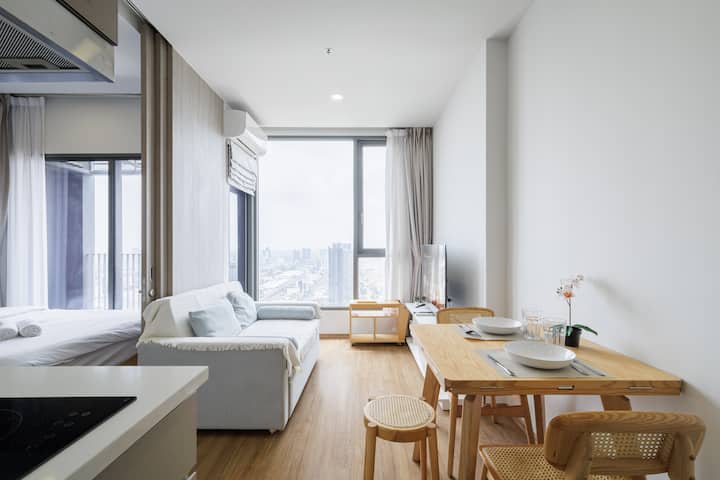 Infinity Pool, Gym, High Floor Luxury In Thong Lor - タイ