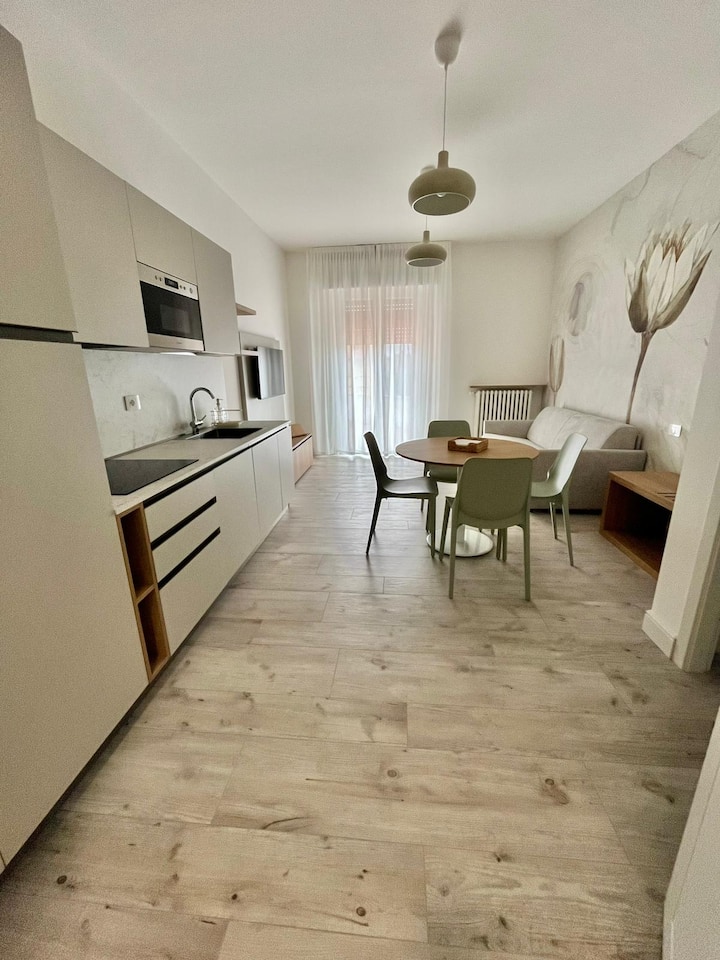 Appartamento Isba Faline Con Terrazzo E Balconcino - Peschiera del Garda