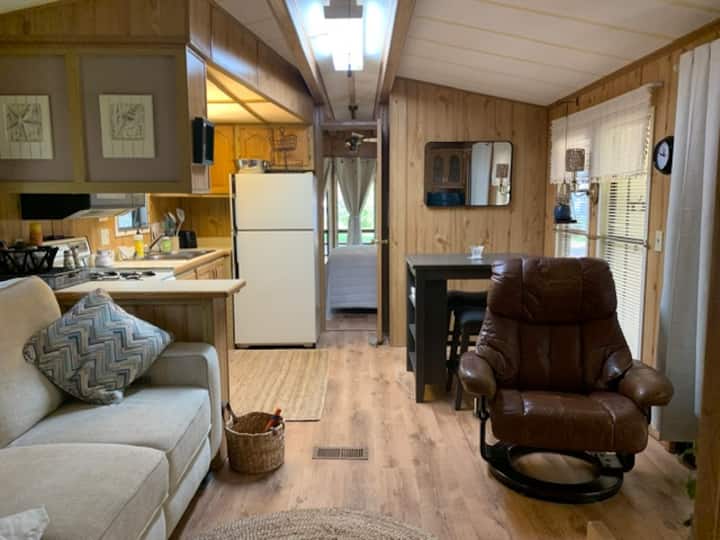 55+ Seniors Only -Pet Friendly -Safe -Clean Unit - Wells, ME