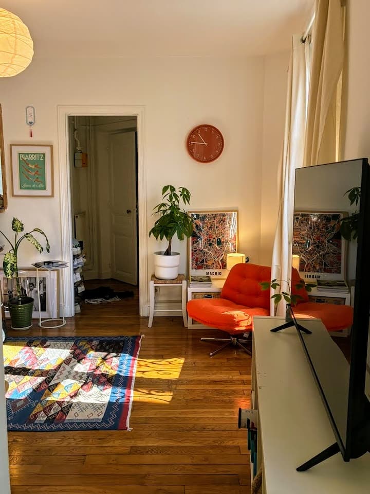 Design Flat In The Trendy District Of Batignolles - Paris