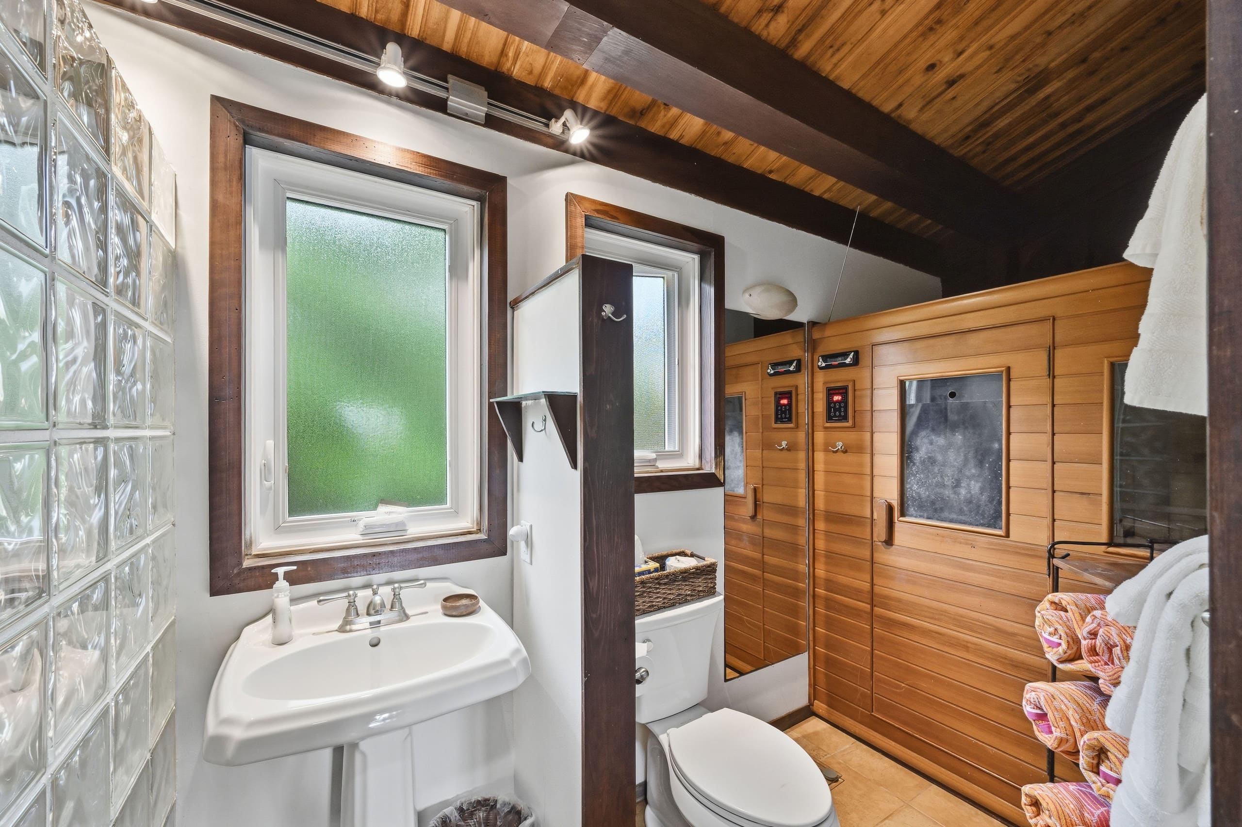 Townhouse in Kihei · ★4.86 · 2 bedrooms · 4 beds · 3 baths - Image 22