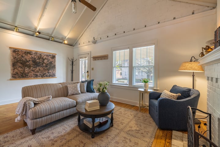 Walkable Cozy Cottage In Heart Of German Village - コロンバス, OH