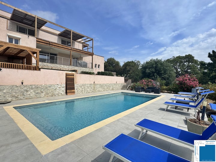 Villa Giulia-4 Chambres-piscine Privée-jacuzzi - Santa Giulia