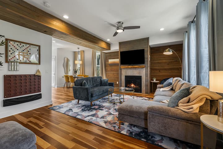 Mountain Retreat W/ Hot Tub + Ev Charger - Asheville, NC