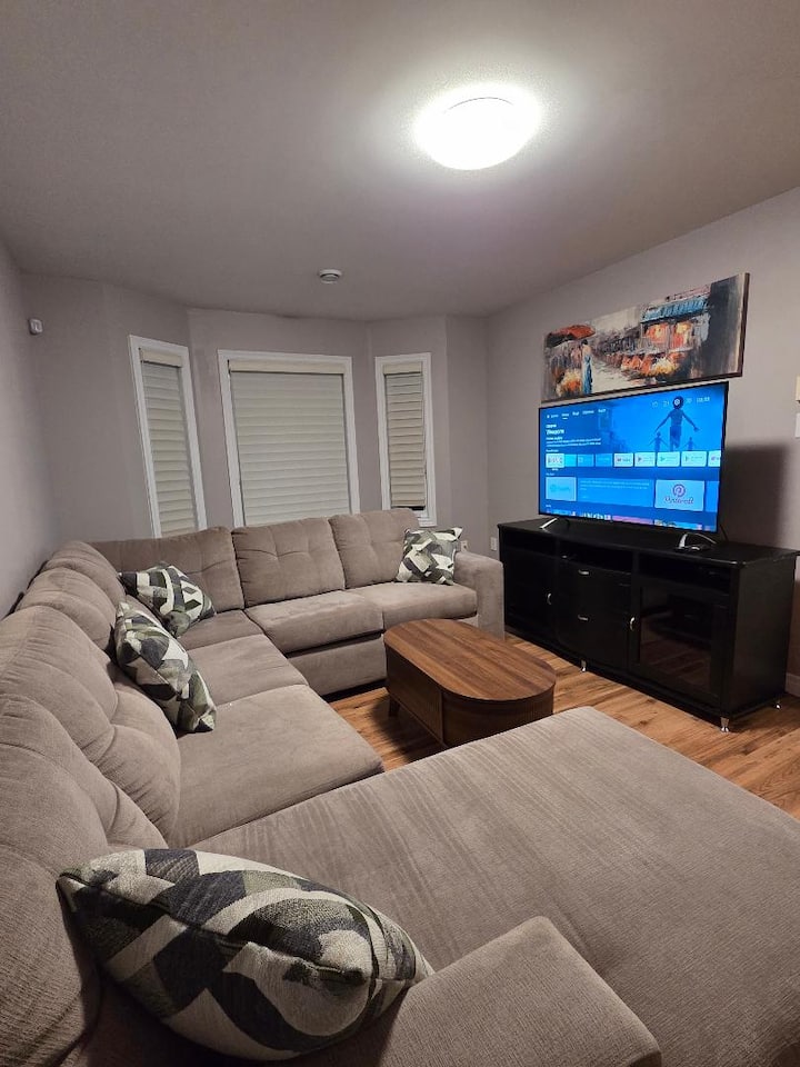 Cozy 2/3 Bedroom Haven Close To St. John's Airport - St. John’s