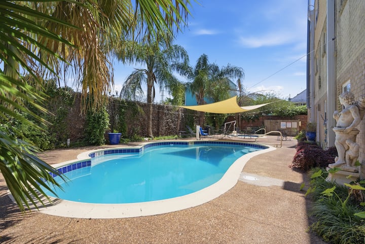 Frenchmen 11br Retreat W/ Pool & Hot Tub Access - New Orleans, LA