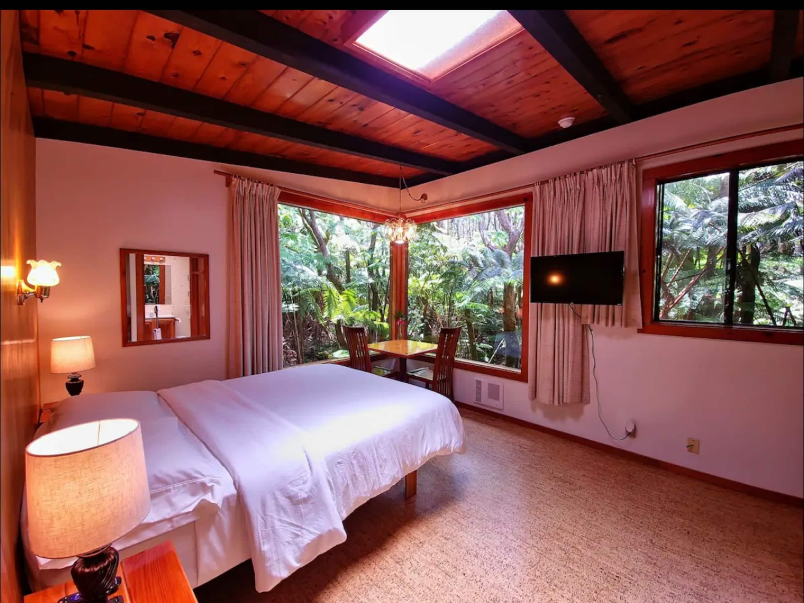 Home in Volcano · ★5.0 · Studio · 1 bed · 1 private bath - Image 6