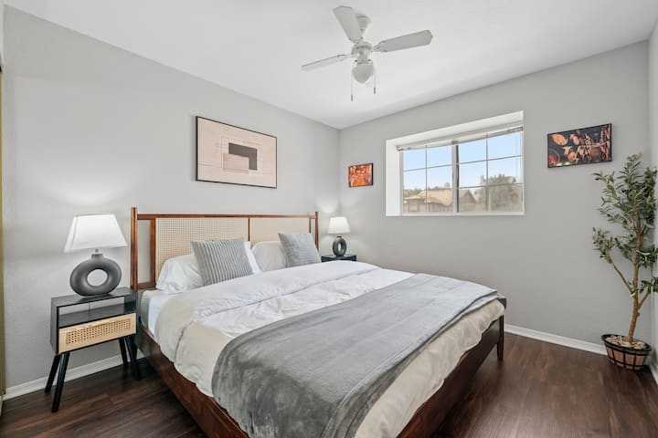 Modern 3-bed Murrieta Home | Walk To Shops S#42546 - Murrieta, CA