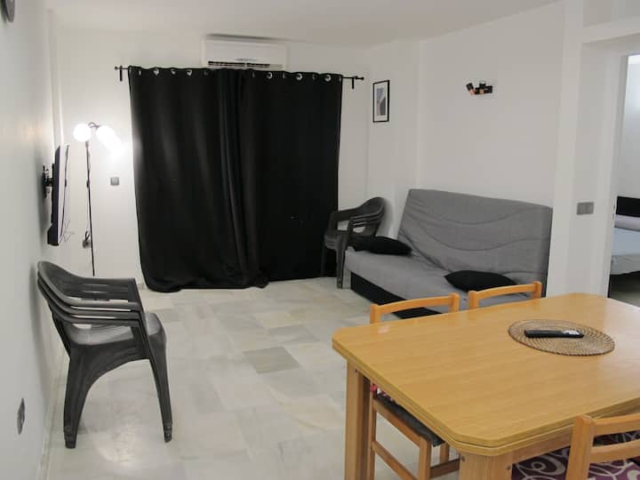 Apt Next Ushuaia Terrace Beachfront, Reliable Host - Ibiza-stad