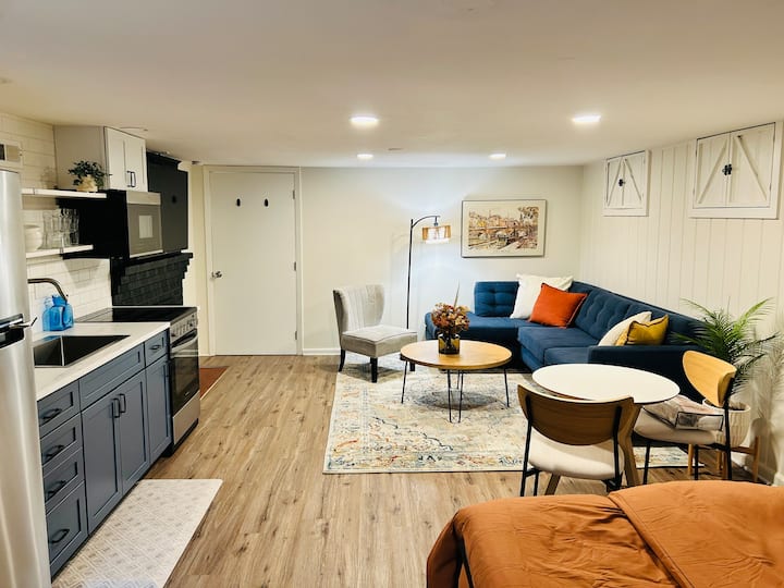 Chic & Comfy Hideaway In Ne Portland! - Portland, OR