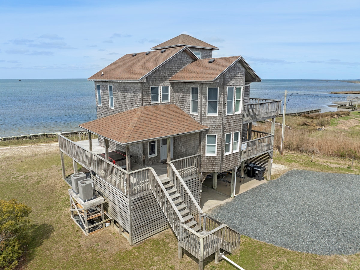 HISA20: Sound Seclusion: Waterfront | Hot Tub |
