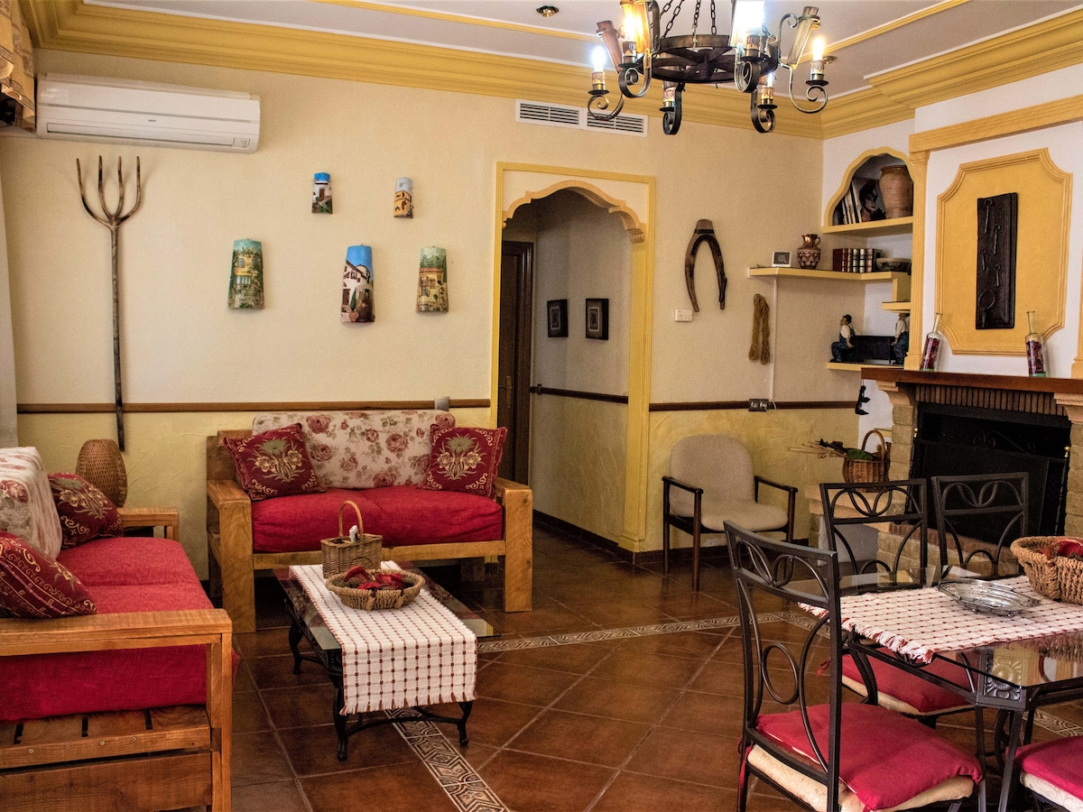 Beautiful house with pool and garden, Casa La Ronda - Houses for Rent ...