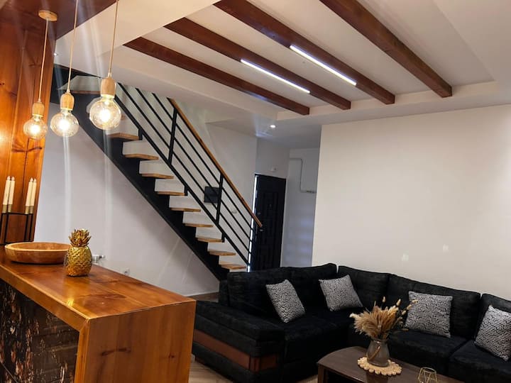 Duplex Cosy Avec Grande Terrasse Centre-ville - Algeriet