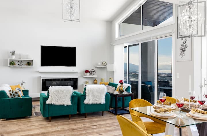 6bd+4bath/firepit+bbq/180’views - Kelowna