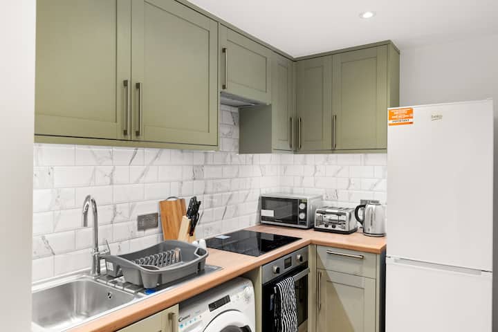 Stylish 2br Apartment Near Beckenham Station - Beckenham