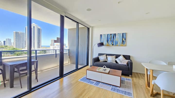 Comfy 2br Apartment Central Surfers W/parking - Surfers Paradise