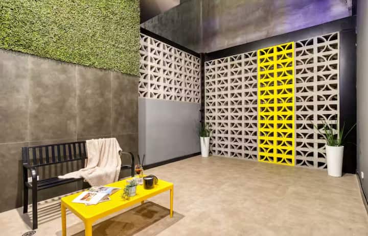 Stylish Downtown Retreat City Views+prime Location - Tijuana