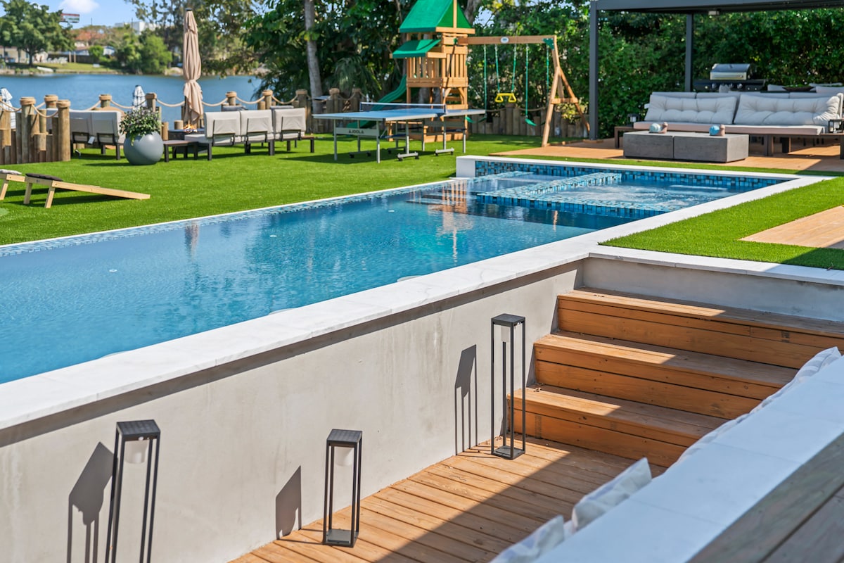 Inlet Lodge — view 5