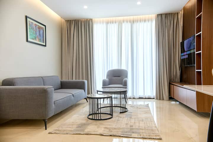 Bravia 2br W/ Pool • Osu • Balcony & Fiber Wi-fi - Ghana