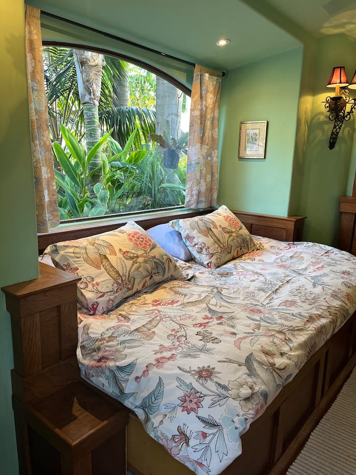 Tiny House In A Peaceful Shared Garden. - Santa Barbara, CA