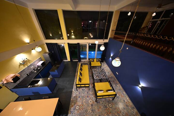 Living room image 4