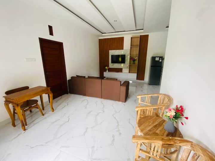 Singgi’s House With Private Parks - Ubud