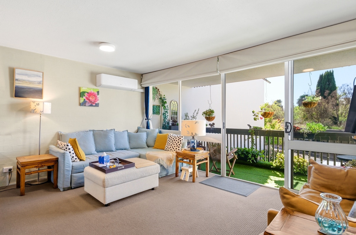 Airy & Arty 2-Bed – Old Kingston Meets Foreshore - Apartments for Rent ...