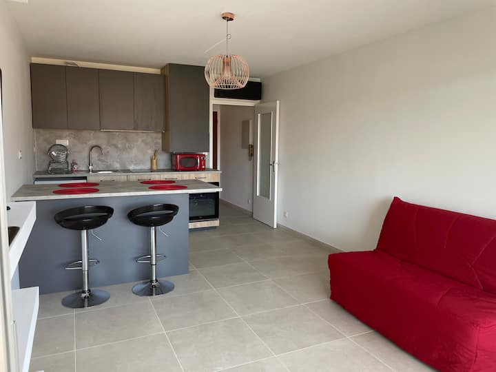 Appartement F1 Sanary Sur Mer, - Sanary-sur-Mer