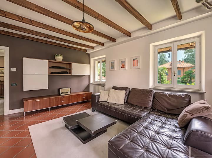 Casa Graziella | Parking And Walk To Riva Bianca - Mandello del Lario
