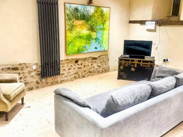 Completely Renovated 2026 2 Bed Cottage & Garden - Cotentin