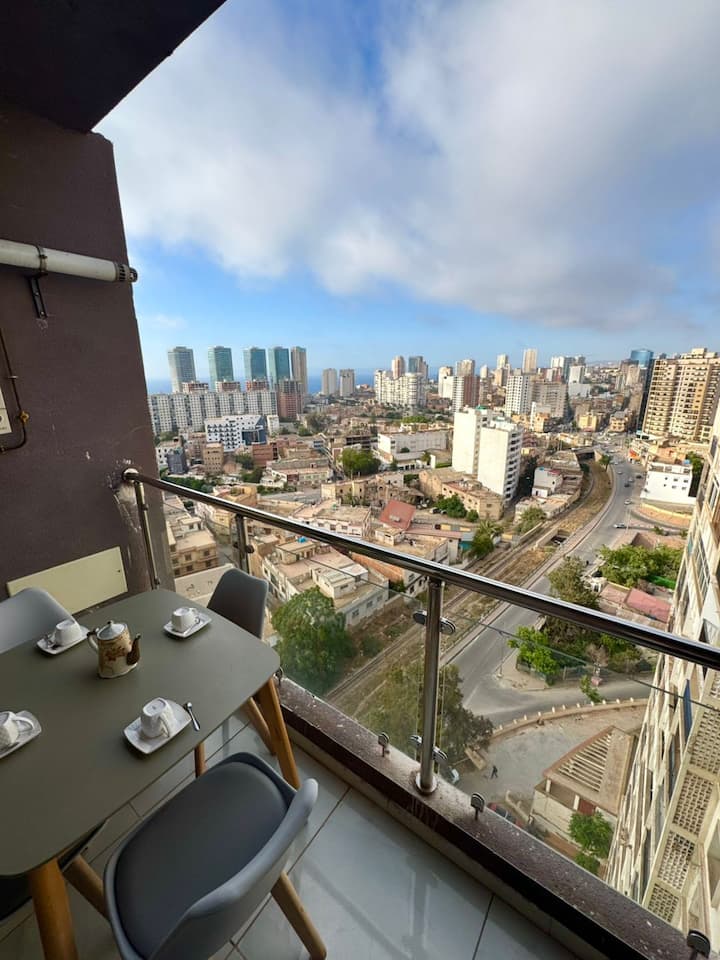 Cocon Urbain Avec Clin D'œil Sur La Mer - Orán