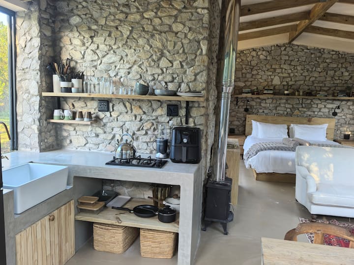 Stone Cottage @ Bush Music Modern Farm - Western Cape