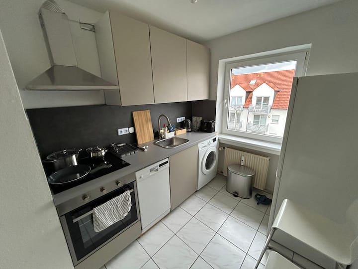 For Workers In Kötz/günzburg: 4 Beds | A8 | Garage - Günzburg