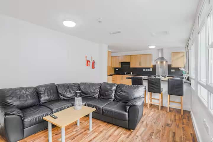Cosy Ensuite Room | City Centre | Sleeps 2 - Leicester
