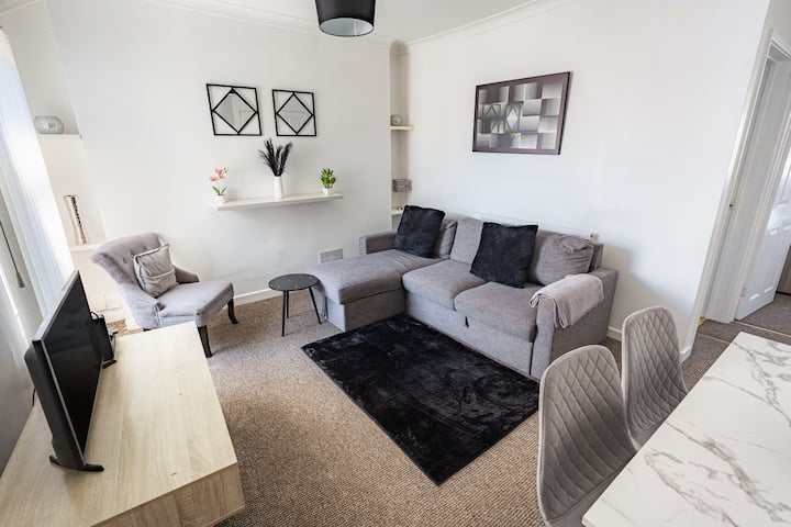 2br Flat On Cecil St Near Swansea Stadium - Swansea