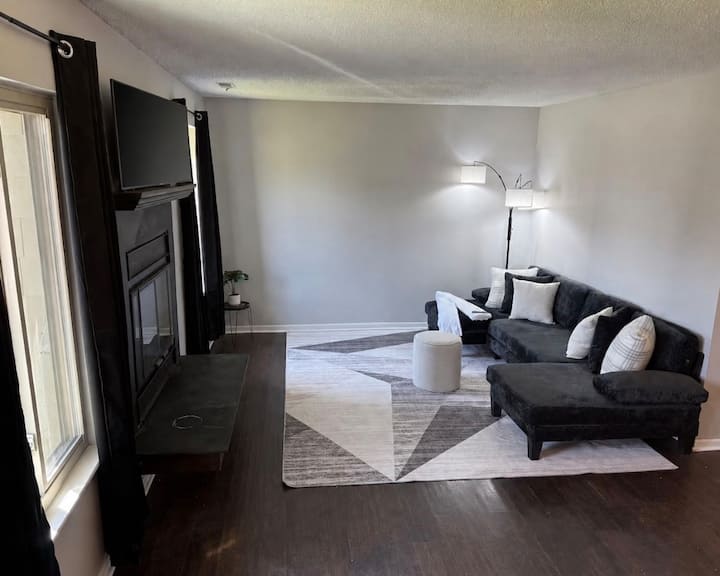 Central Vb Stay | Near Beach, Town Center & Parks - Virginia Beach, VA