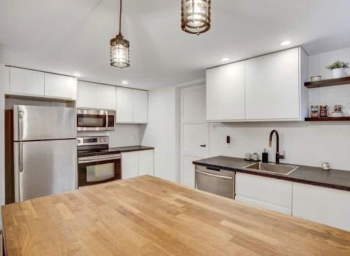 Joli Loft Près Des Services Et Du Métro Longueuil - Longueuil