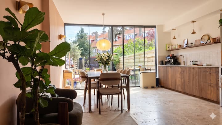 Licht Huis Met Tuin Op Scheveningen! - La Haya