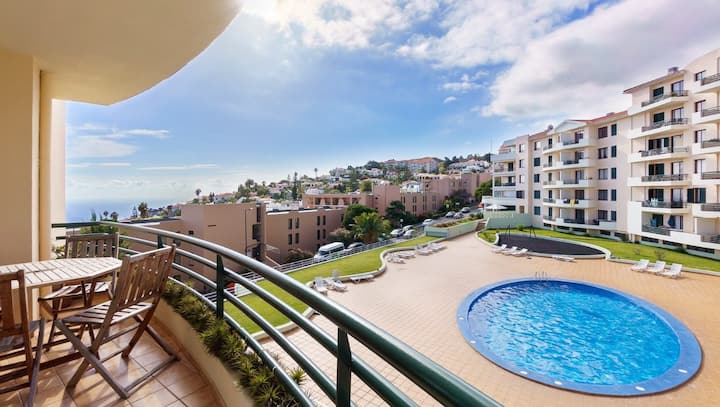 Guestready - Appartement Avec Piscine à Garajau - Caniço