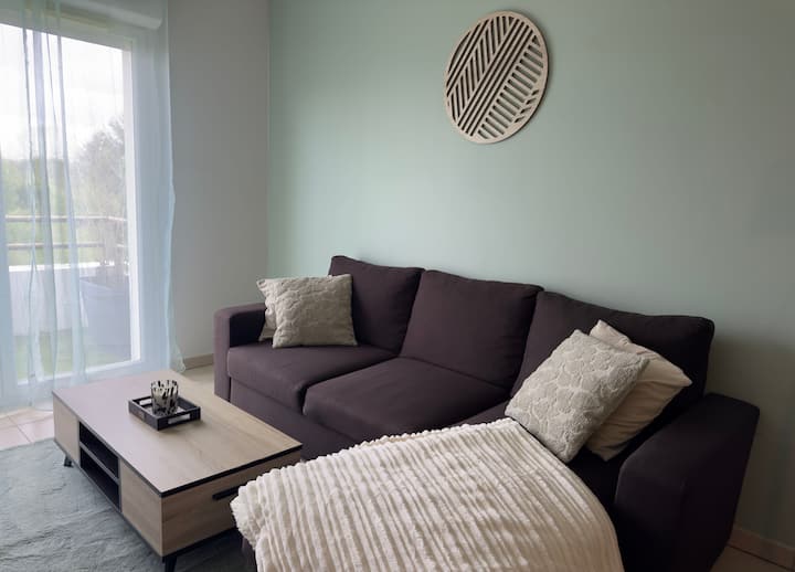 Appartement T3 Avec Extérieur Et Parking Sécurisé - Blaye