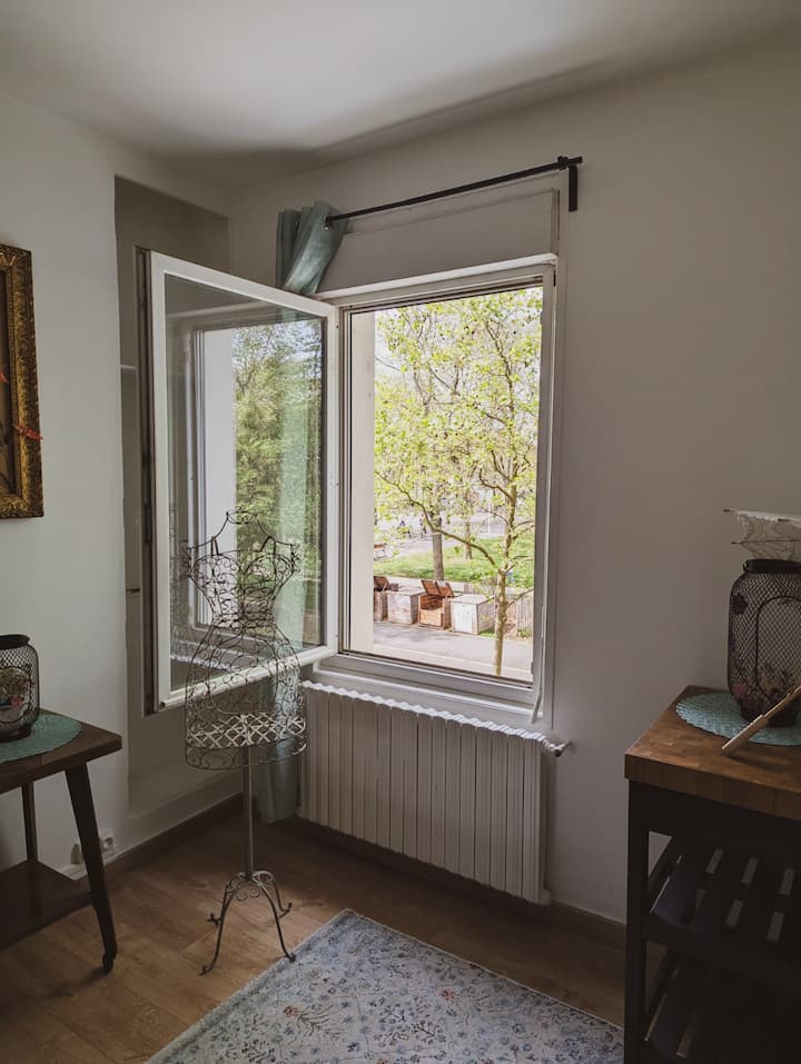 Charmant Appartement Dans Un Quartier Agréable - Tours