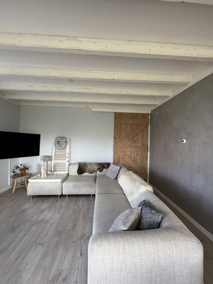 Vakantiehuis In Woonboerderij Bij Sneek/bolsward - Frisia